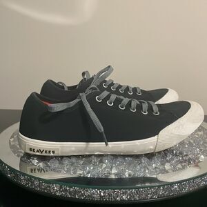 Preowned Seavees dark navy blue army issue comfort low top sneakers size 7.5W